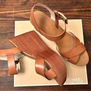 Michael Kors Peggy Wedge Size 11 in the color Luggage